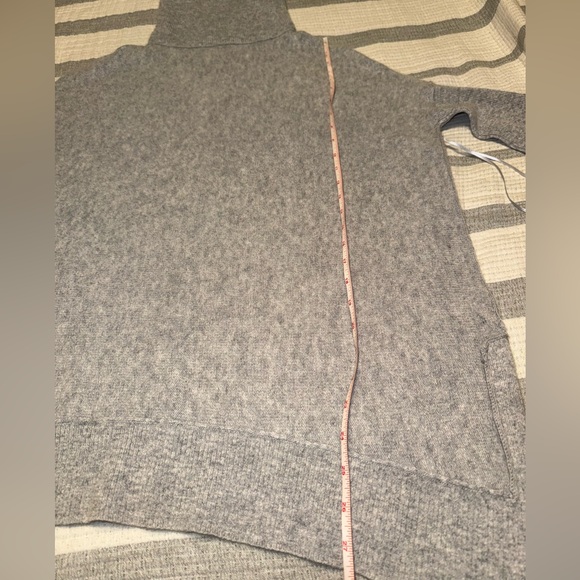 Antonio Melani 100% Cashmere Turtleneck Sweater - Picture 11 of 11